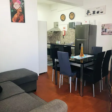 House In Feriehus Caniço