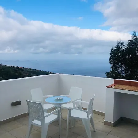 Vakantiehuis House In